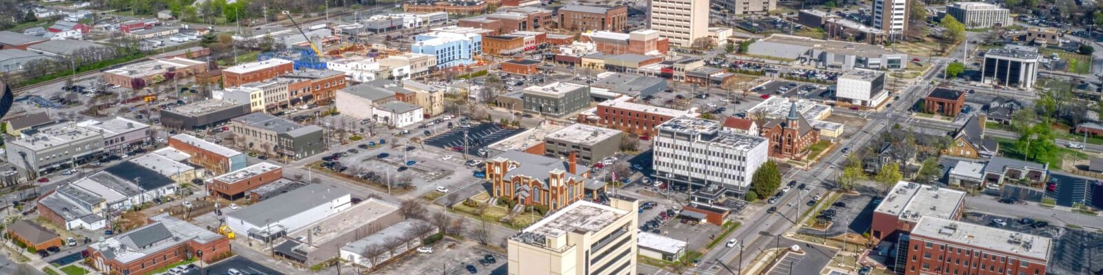 Aerial view of the city of Decatur, Alabama